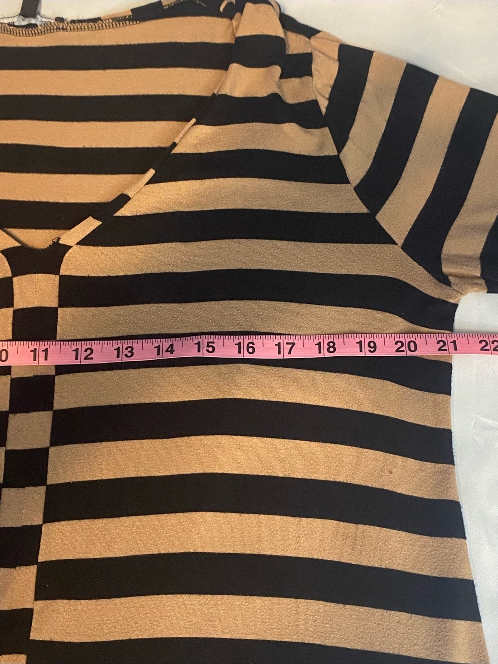 Cable & Gauge Women's XL Tan/Black Striped Long Sleeve Round Neck Top - Picture 5 of 9